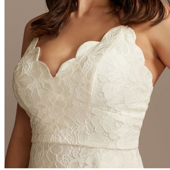 DB Studio High-Low Ivory Lace Dress with Spaghetti Straps and Pockets - Size 2 - Picture 3 of 9